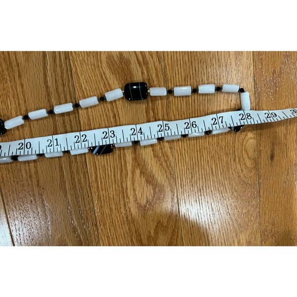 Facets 5th Avenue Glass Bead Necklace Black & White - Picture 5 of 9